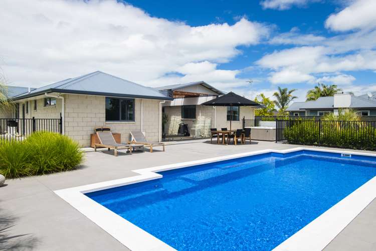 14 Pohutukawa Grove Lytton West_0