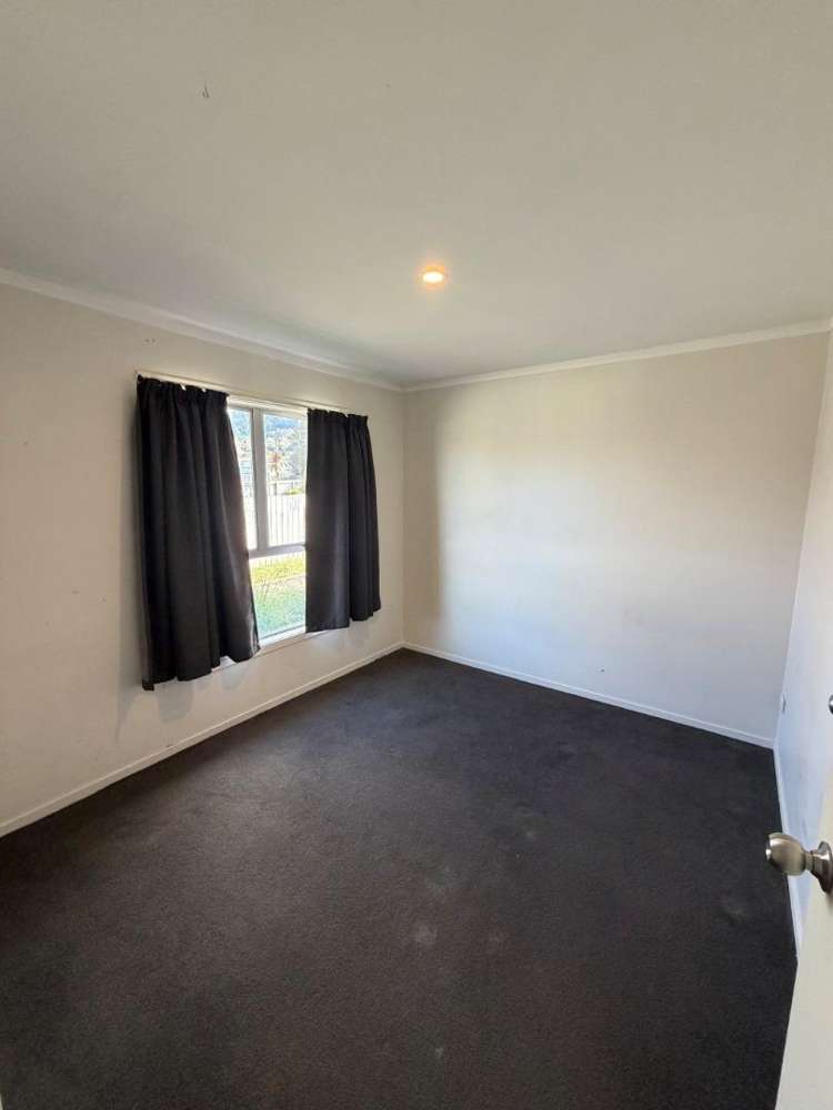 240B Clayton Road 11073_4