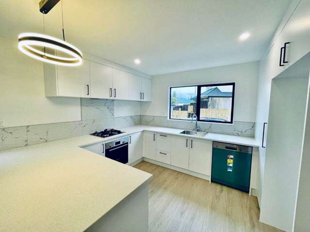 12D Kelwyn Road Kelston_1