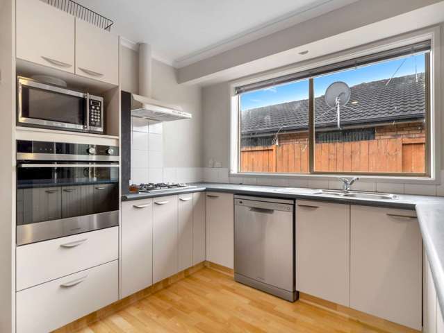 18 St. Johns Avenue Hamilton East_3