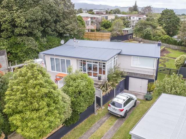 8 Ngaio Road Raumati Beach_1