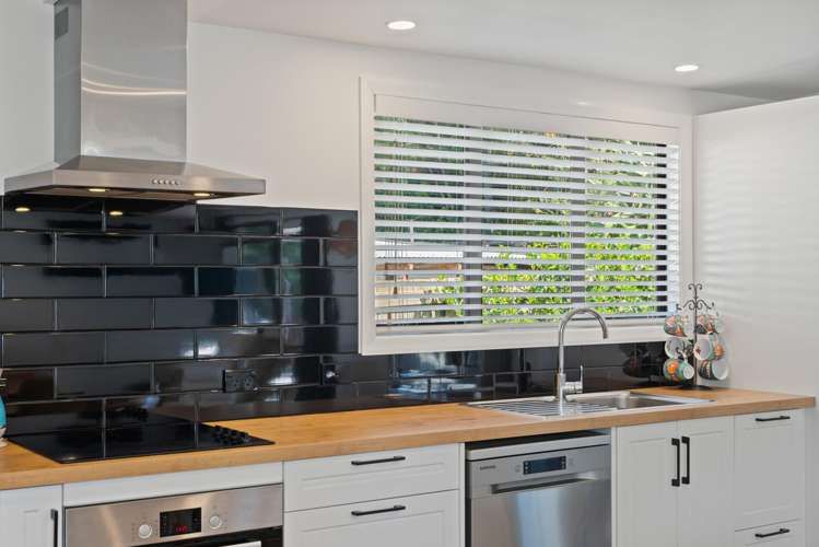 29 Belvue Bay Road Havelock_12