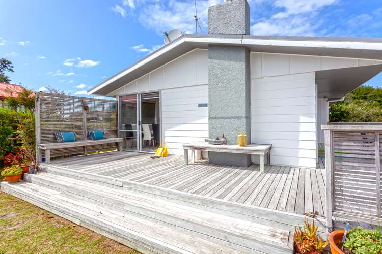 135 Linton Crescent Whangamata_26