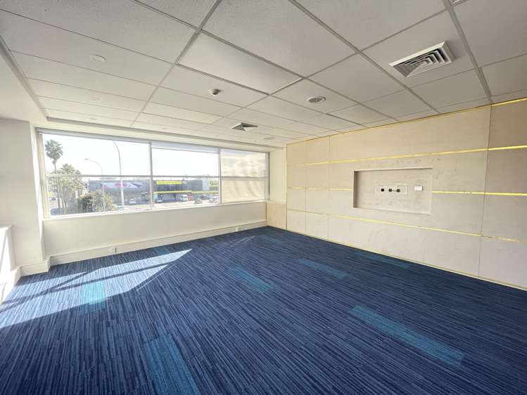 15 Osterley Way Manukau City_11
