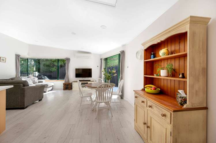 3B Laing Cove Havelock North_23