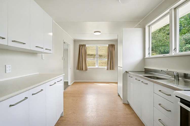 5 Cresta Place Onerahi_10