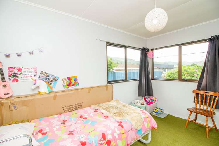 28 Norfolk Saint Arakura Wainuiomata_12