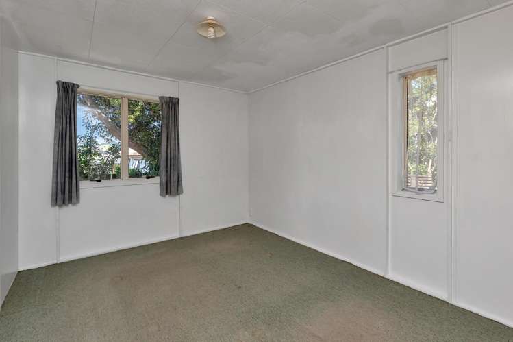 98 Paramount Parade Tikipunga_12