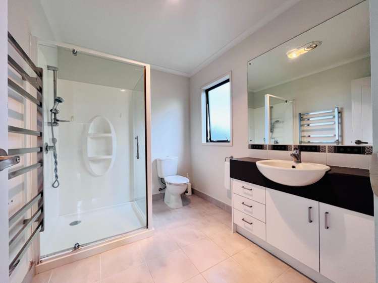 5 Finbar Close Flat Bush_9