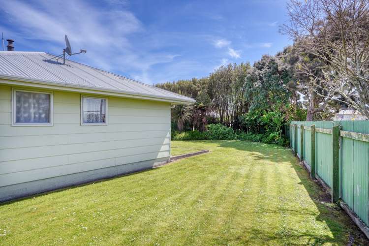 12 Stafford Street Hokitika_24
