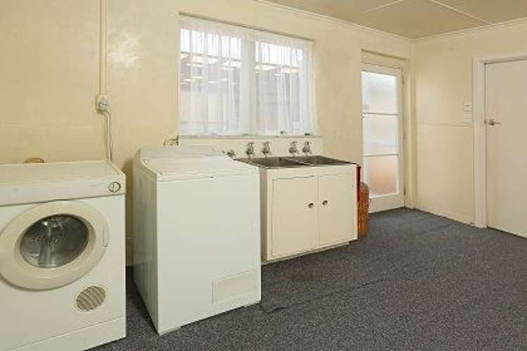 41 Fruitvale Road New Lynn_25