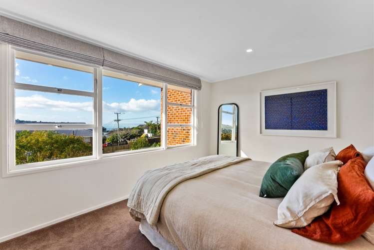 2/2 Seaview Road Milford_12