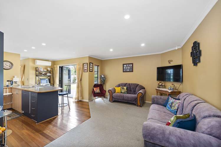 57 Cairns Crescent Rototuna_9