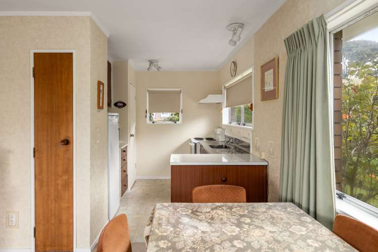 5a Highfield Crescent Brookfield_5