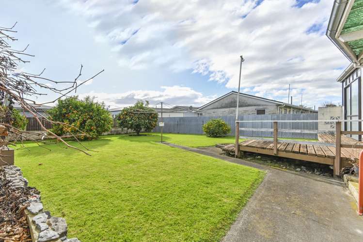 107 Canning Road Camberley_15