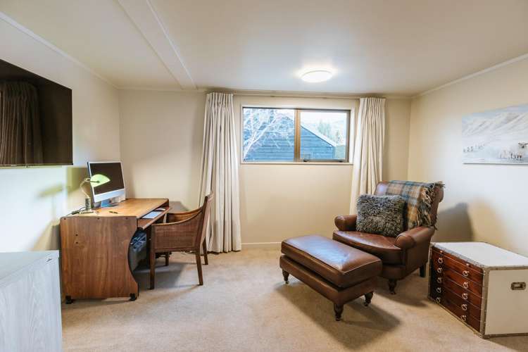 86 Golf Course Road Wanaka_19