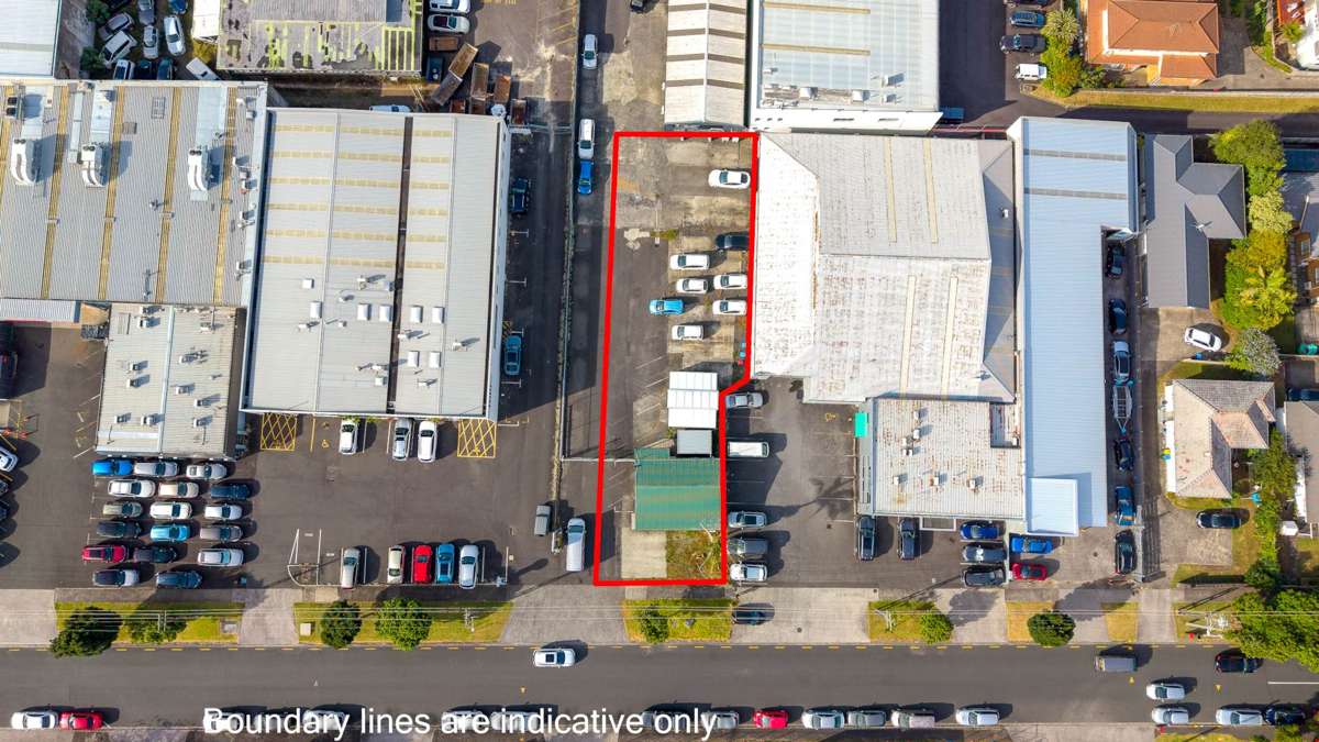 60,64,64A Walls Road_4