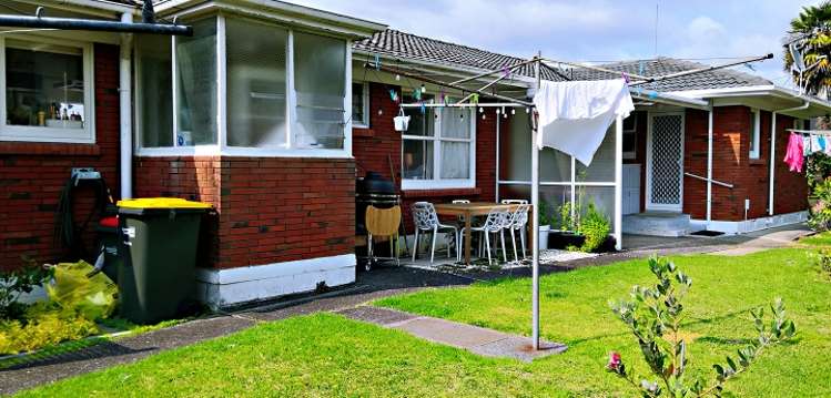 2/6 East Coast Road Milford_16