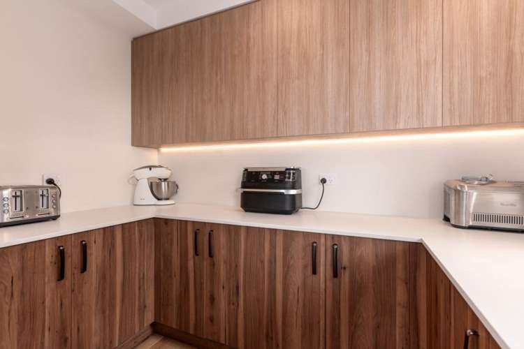 71 Halpin Drive Lincoln_11