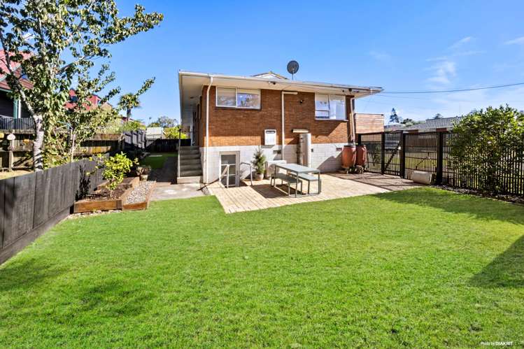 1/57 Fruitvale Road_1