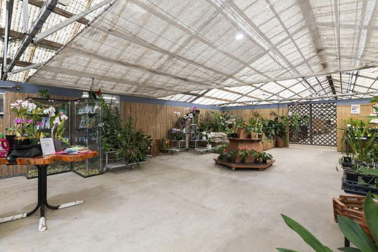 1370 East Coast Road Redvale_15