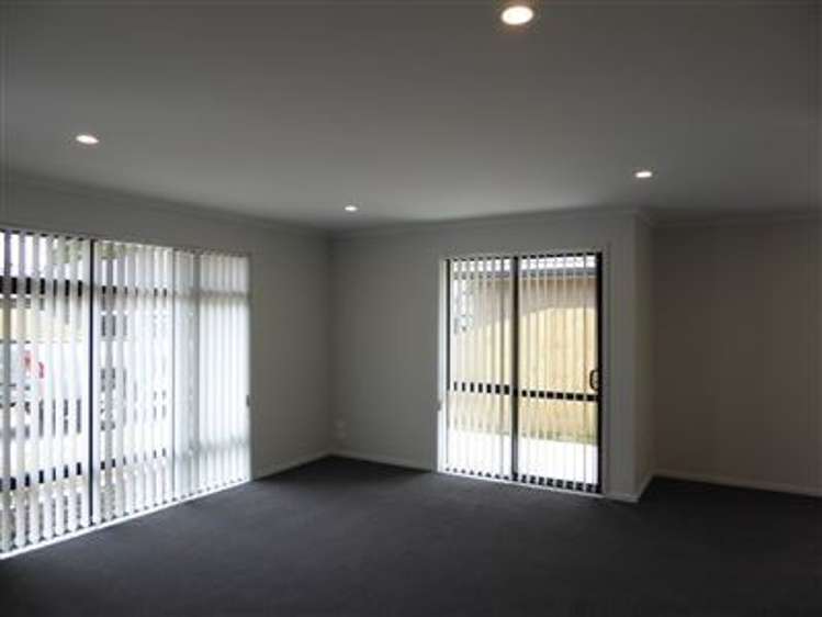 8 Himalayan Close Judea_3