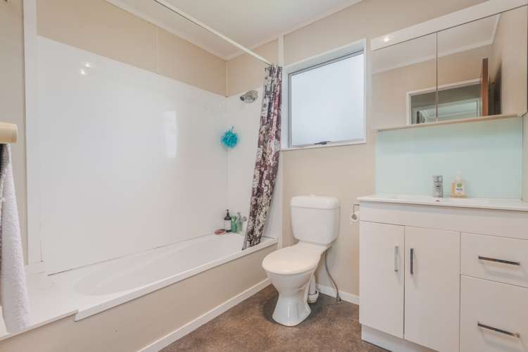 26 Barton Street Marton_10