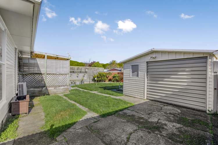 55 Meremere Street Wainuiomata_11