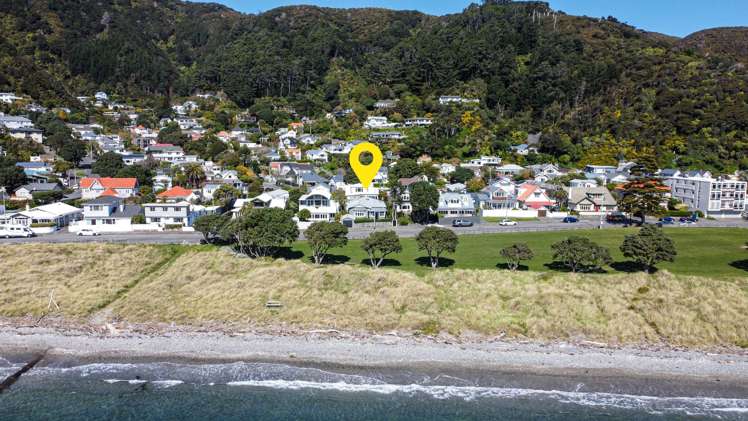 23 Marine Parade Eastbourne_30