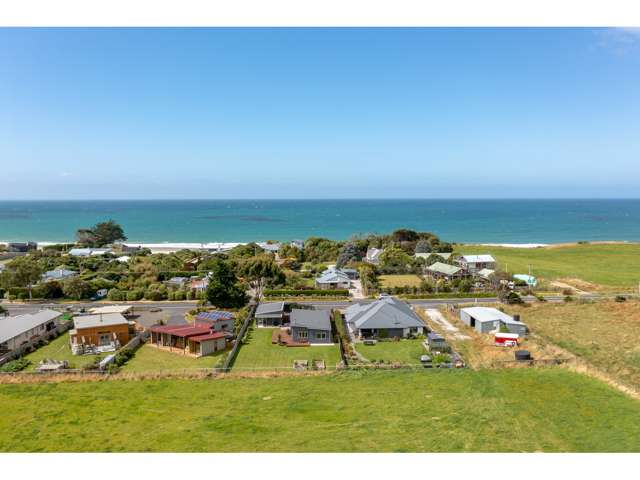 1239 Coast Road Karitane_1