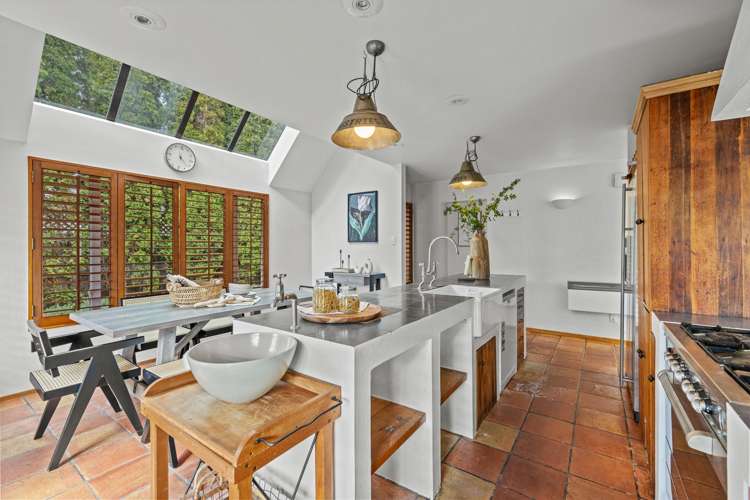 2/151 Idris Road Strowan_7