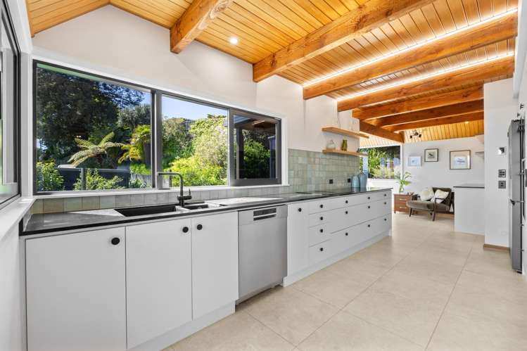 2 The Cliffs Britannia Heights Nelson_8