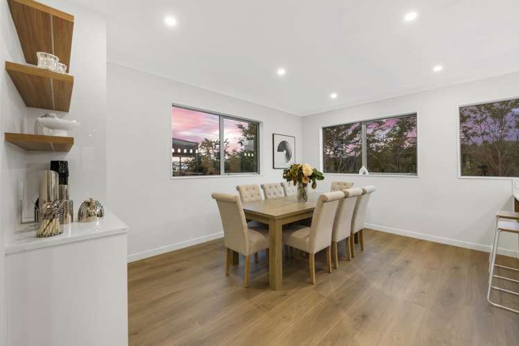 18 Castlebane Drive Flat Bush_12