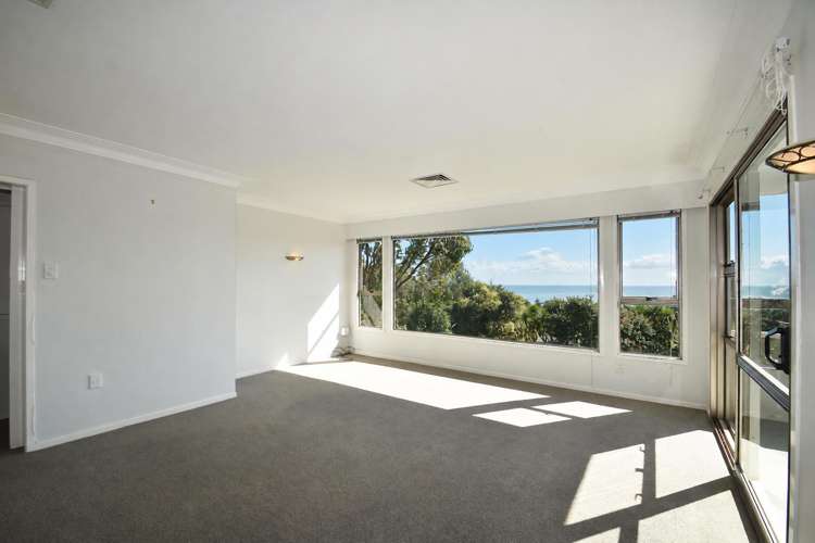 24 Domain Crescent Muriwai_28