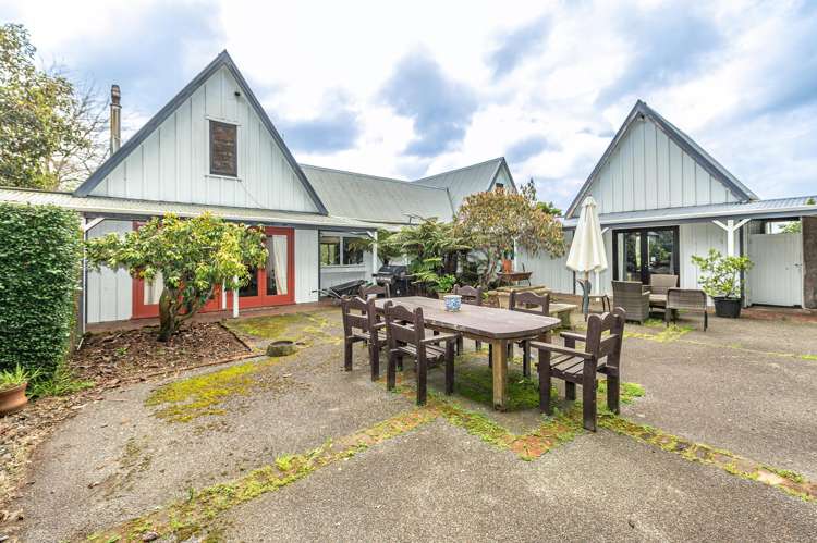 275 Parahaki Road Waverley_20