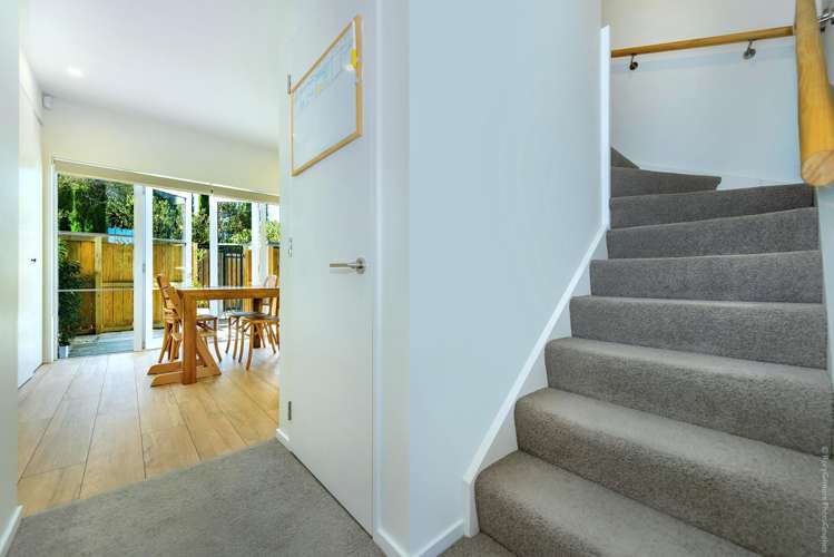 5/2 Albemarle Street Sydenham_10