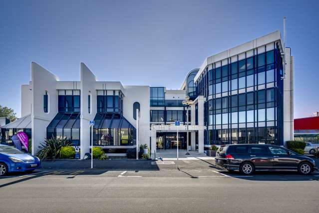 Well Presented Office in CBD Fringe for Small Team