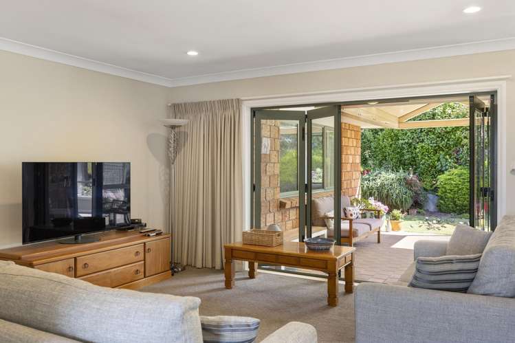 8 Belvedere Grove Rangatira Park_15