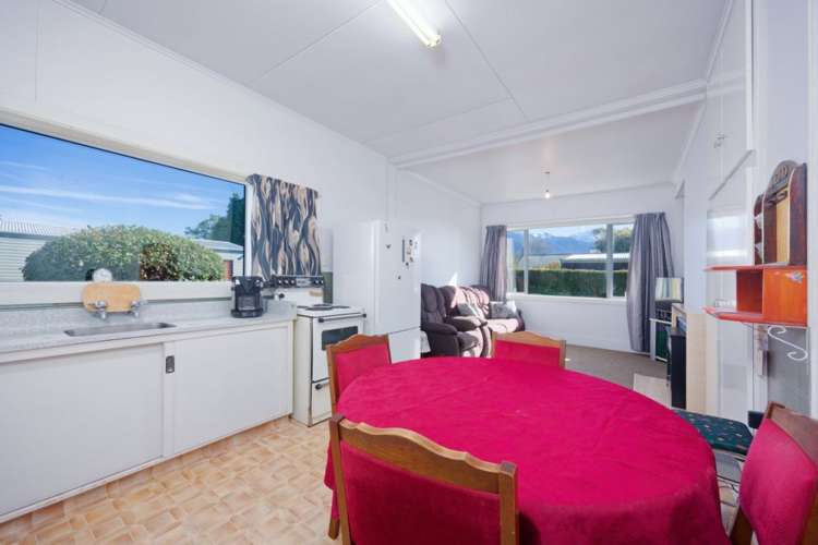 127 Beach Road_5