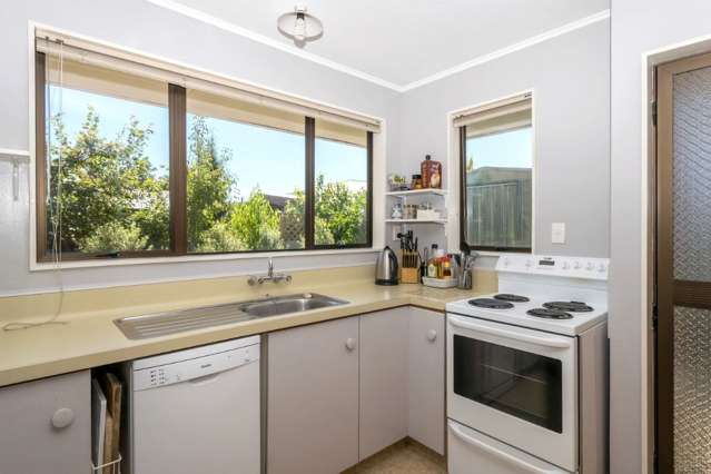 2/27 Henry Street Blenheim Central_1