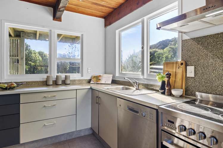 6 Estuary Street Makara_8