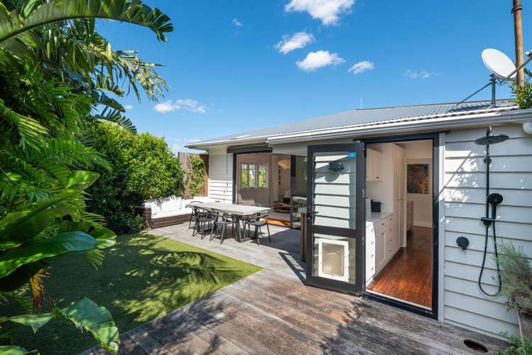 10 Costley Street Freemans Bay_14