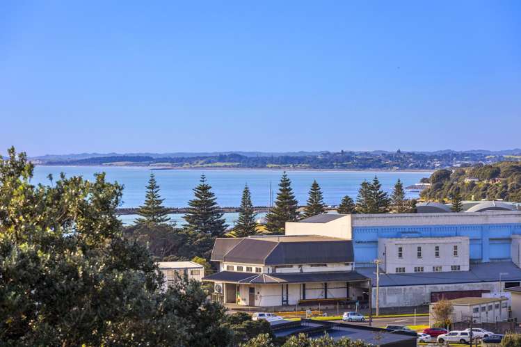 32 Ngamotu Road_4