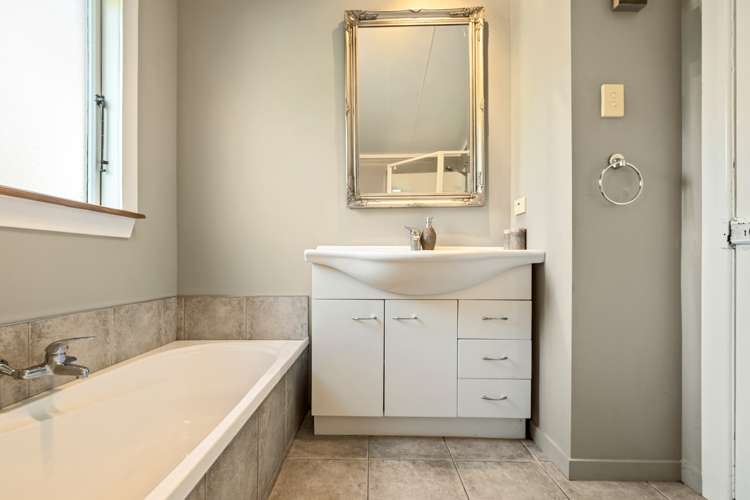 64 Cutfield Road New Plymouth Central_14