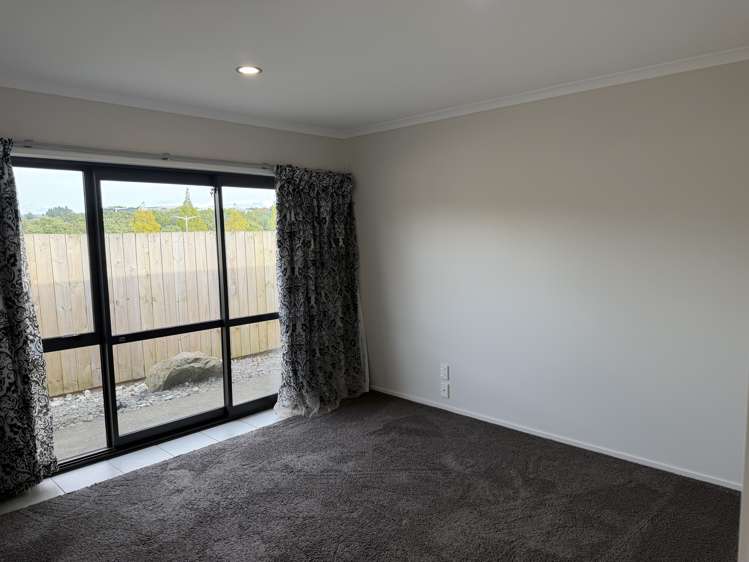 10 Caldera Crescent Pyes Pa_12