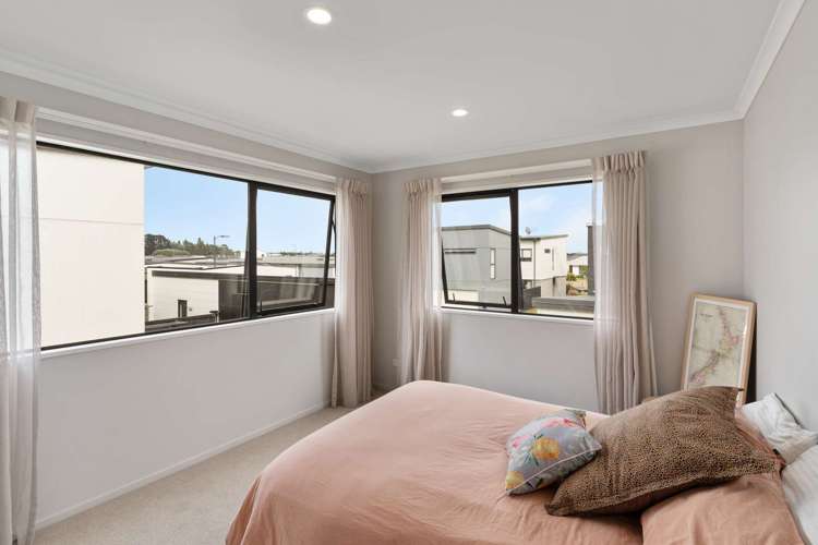 24 Tippet Crescent Wigram_10