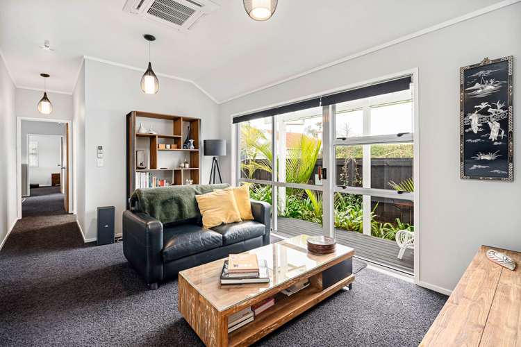 6 Haronui Street Kensington_20
