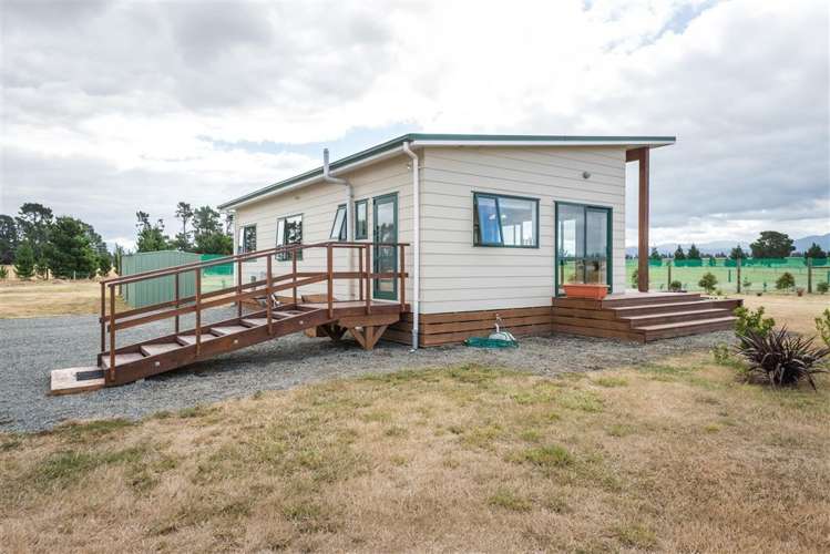 1518 Thongcaster Road Oxford_12