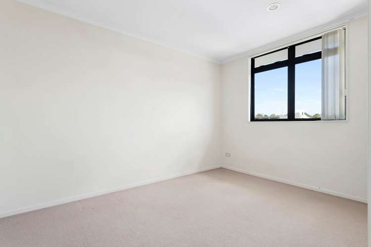 D618/176 Broadway Newmarket_6