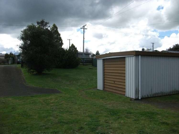 15 Waitahanui Avenue 11210_1